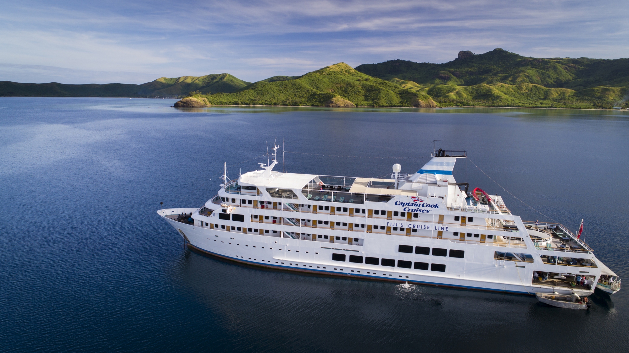 who owns captain cook cruises fiji