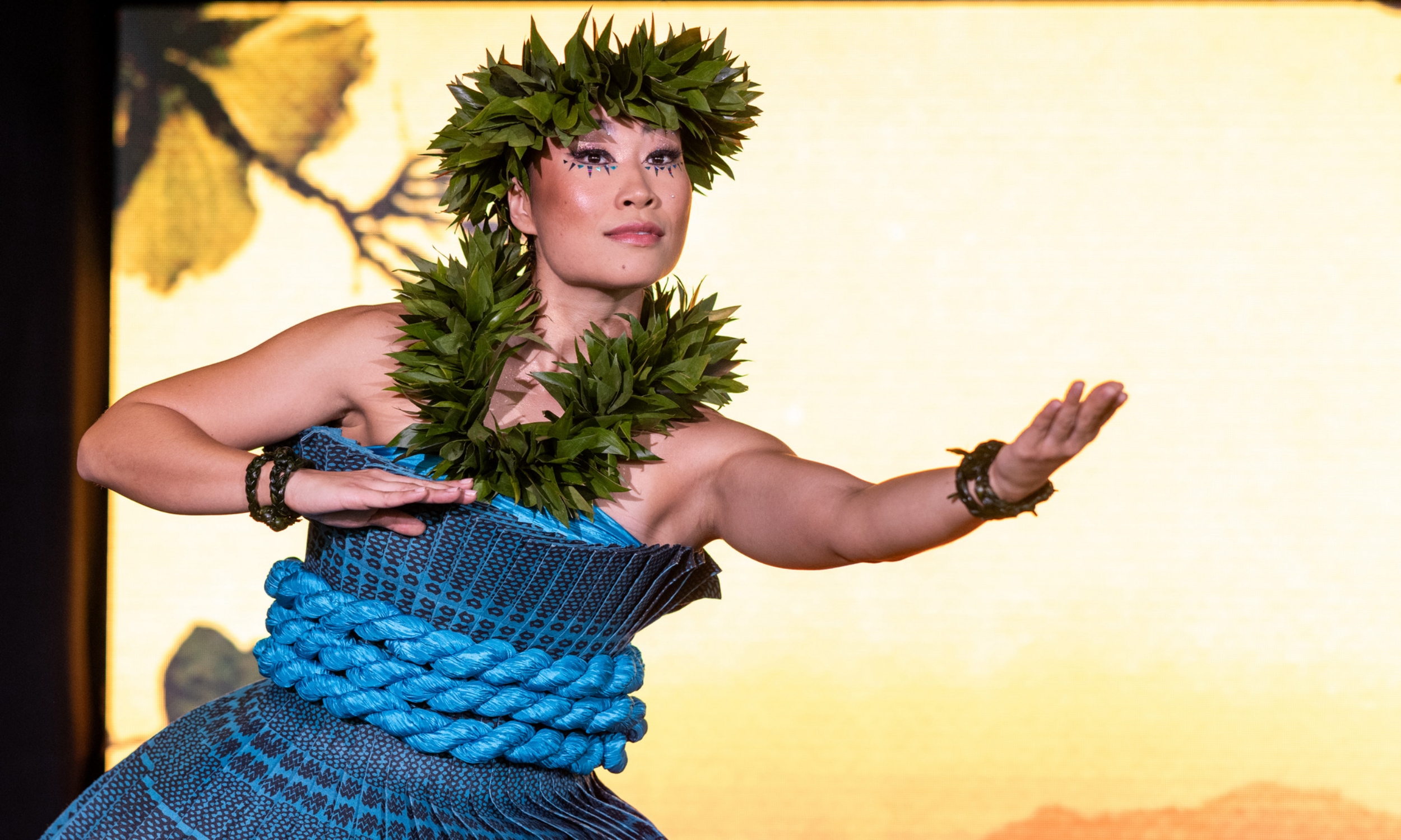 Video: Outrigger Welcomes Cirque Du Soleil's ‘Auana’ - Wayfarer